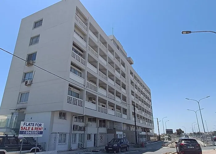 Stunning Top-floor Beachfront * Λάρνακα