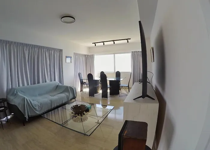 Stunning Top-floor Beachfront *